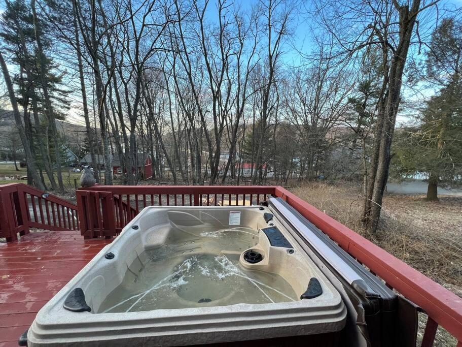 Cubs Den - Hot Tub- Walk To Lake- Fire Pit - Kayaks Ώκλαντ Εξωτερικό φωτογραφία